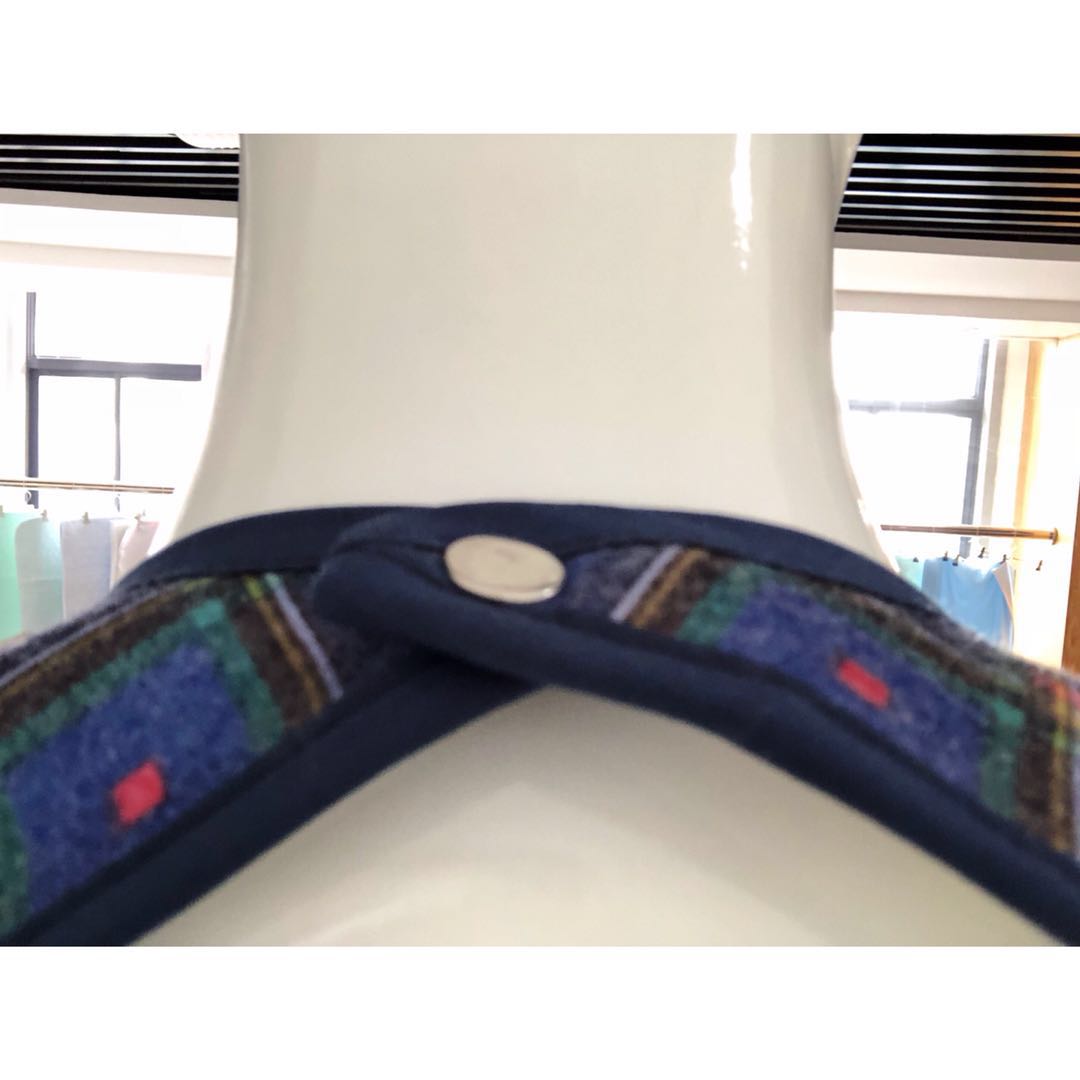 Waterproof PVC apron with botton.jpg